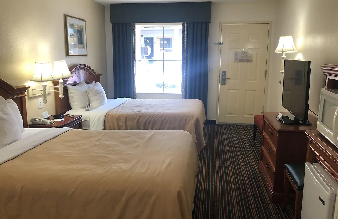 Quality Inn & Suites Biltmore East-1