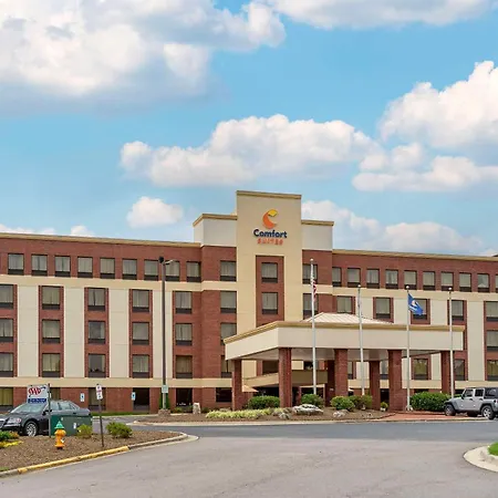 Comfort Suites Outlet Center-2