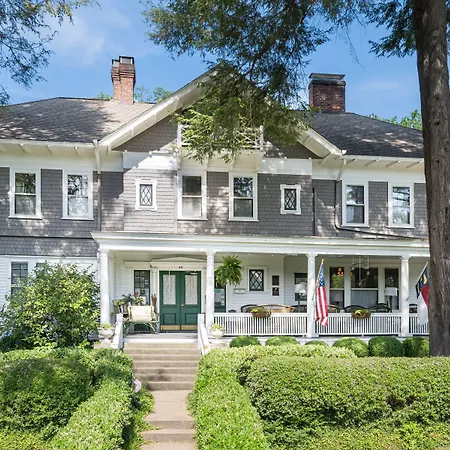 Abbington Green Bed & Breakfast Inn-3